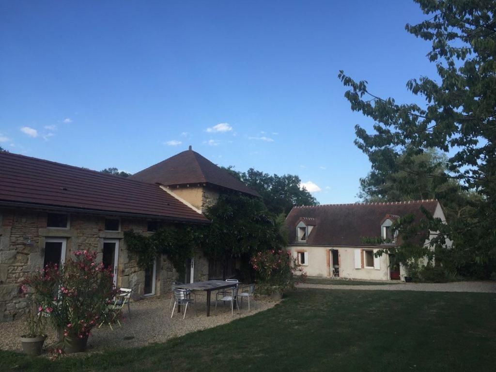 Le Rozet Bed and Breakfast Vendat Exteriör bild